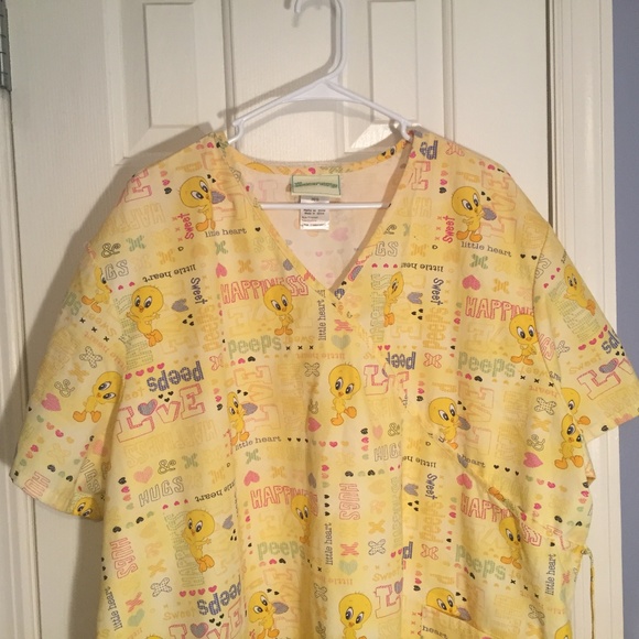 Looney Tunes Tweetie/' Sweet Heart /" 2 piece outfit NWT